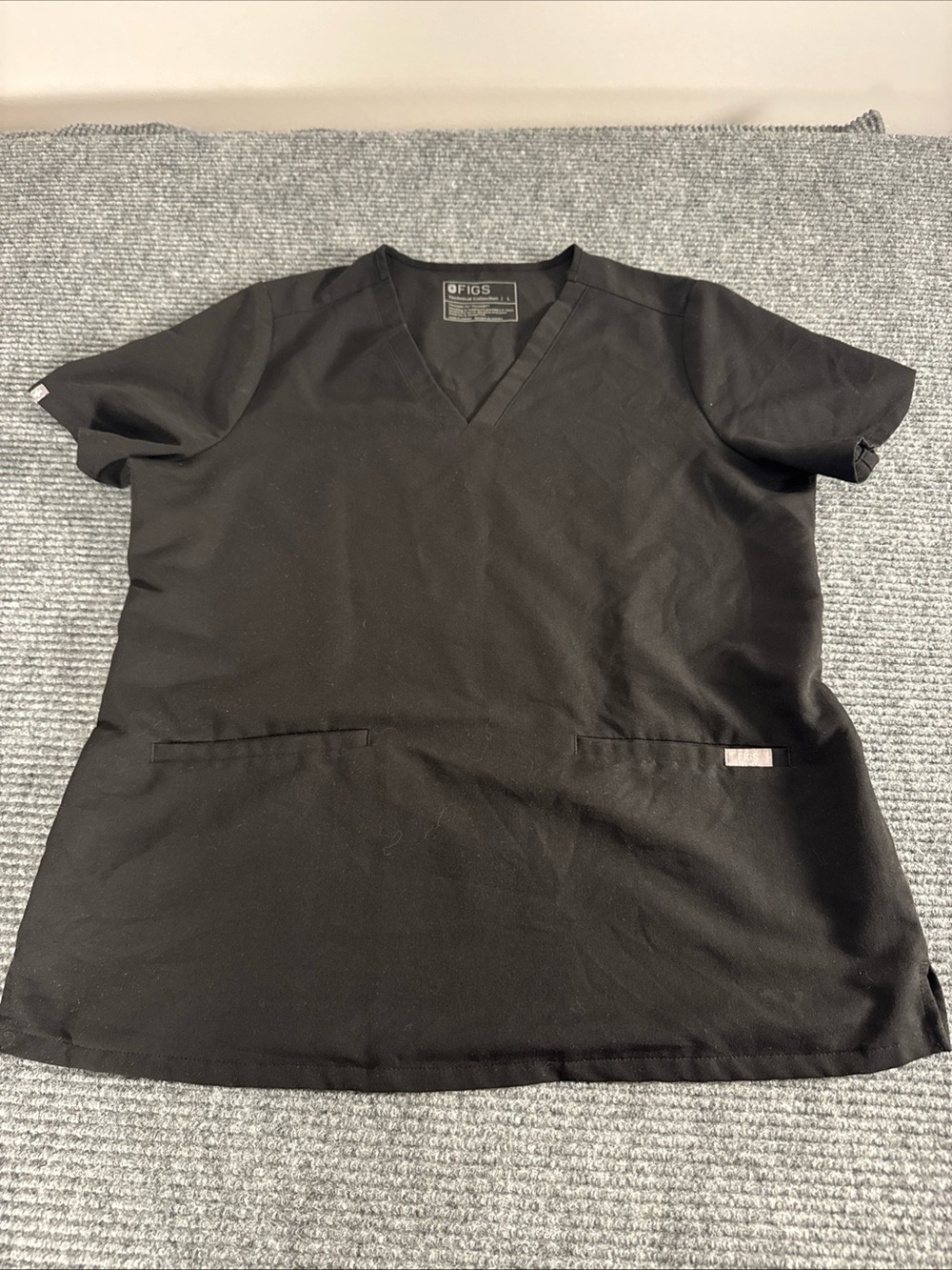 FIGS Casma Three-Pocket Black V-Neck Scrub Top  FW1100 Womens Large